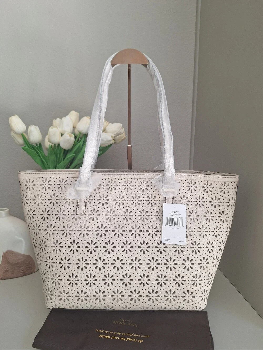 NWT Kate Spade cedar street Harmony perforated floral Tote Bag
